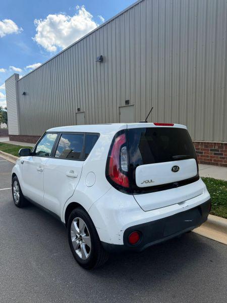 2017 Kia Soul Base