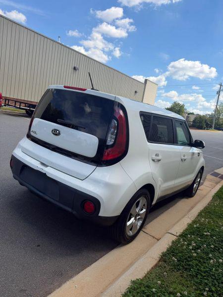 2017 Kia Soul Base