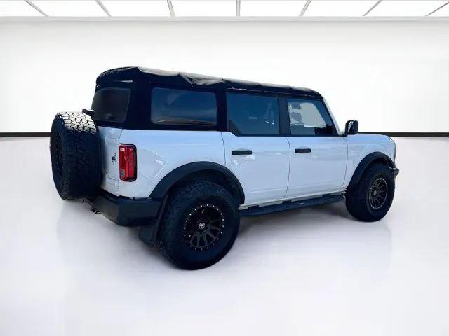 2021 Ford Bronco Base