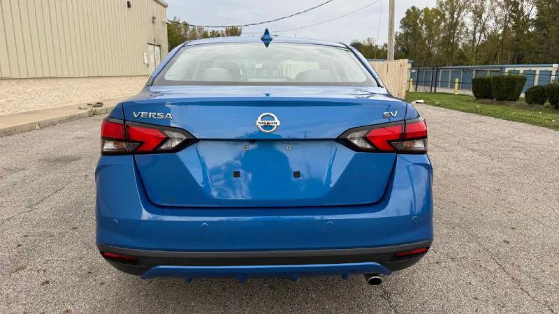 2021 Nissan Versa SV Xtronic CVT
