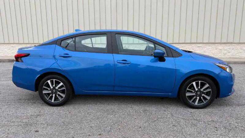 2021 Nissan Versa SV Xtronic CVT