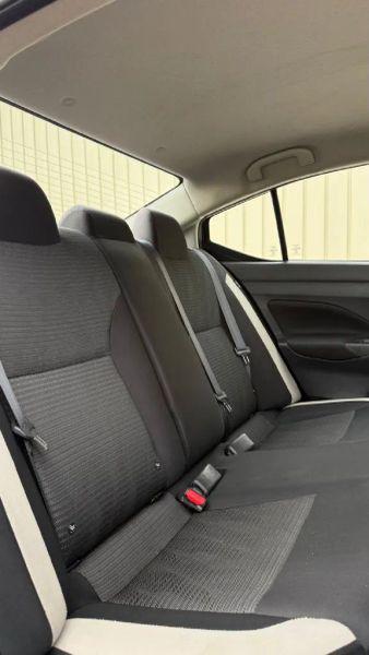 2021 Nissan Versa SV Xtronic CVT
