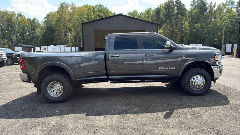2020 Ram 3500 Laramie Longhorn Crew Cab 4x4 8 Box