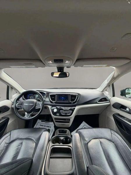 2020 Chrysler Pacifica Touring L