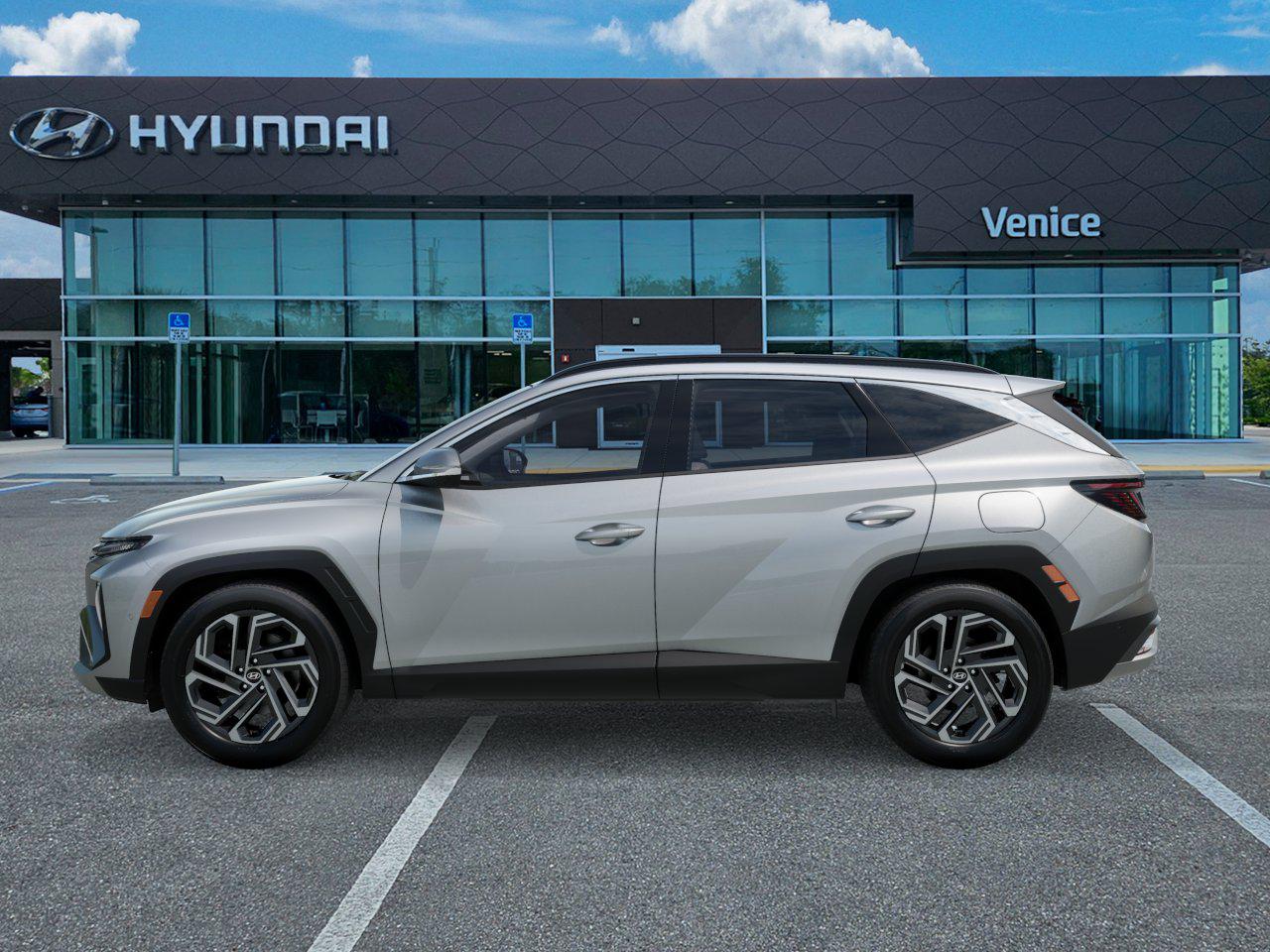2026 Hyundai TUCSON HYBRID Limited - Image 3