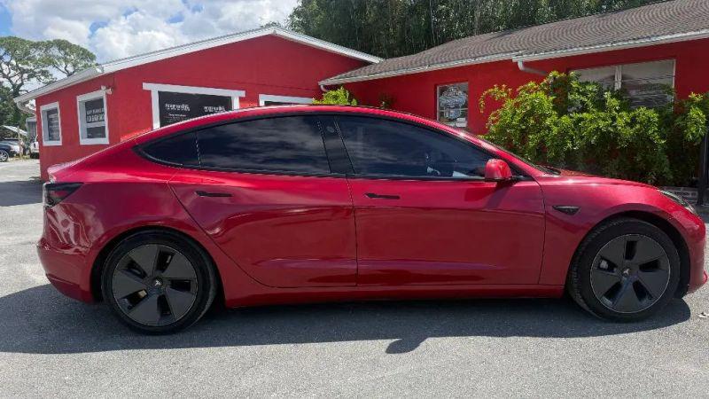 2021 Tesla Model 3 Standard Range Plus Rear-Wheel Drive