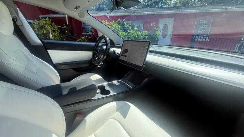 2021 Tesla Model 3 Standard Range Plus Rear-Wheel Drive