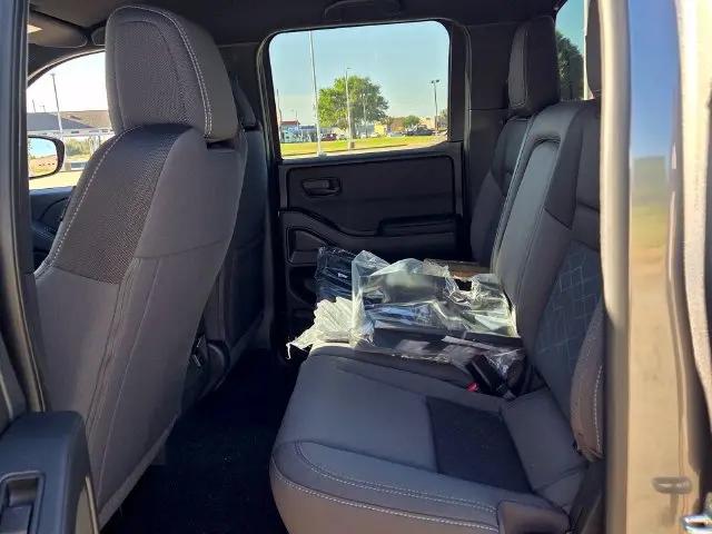 2027 Nissan Frontier SV