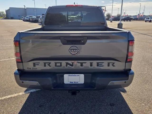 2027 Nissan Frontier SV