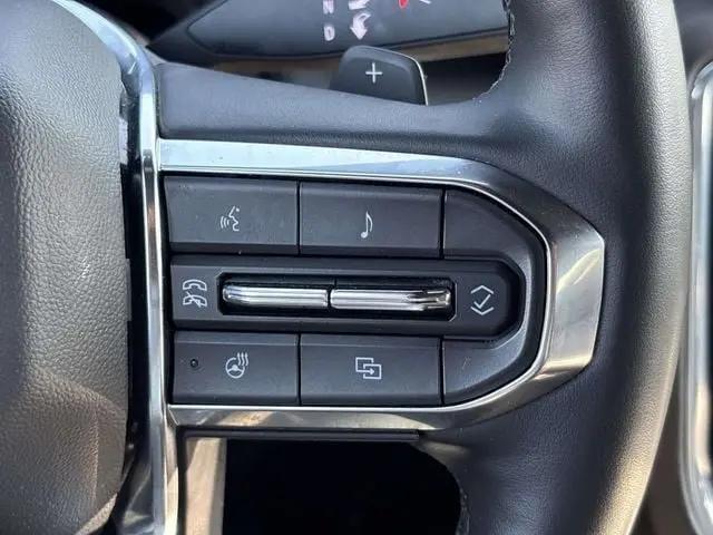 2025 GMC Yukon 4WD Denali