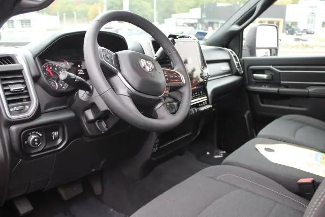 2026 Ram 2500 Big Horn Crew Cab 4x4 64 Box