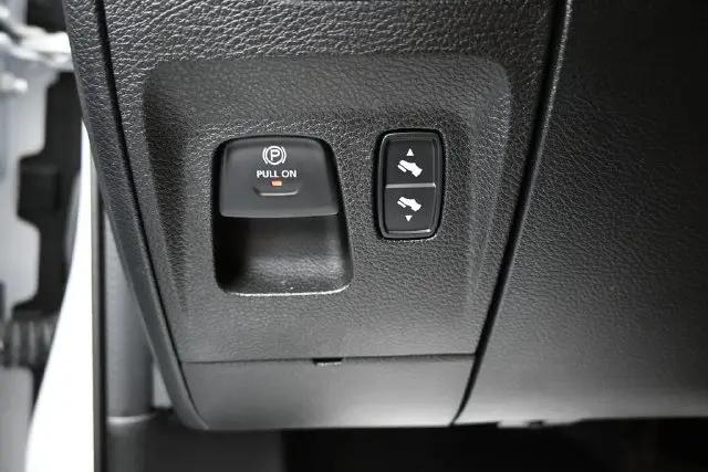 2022 Ram 1500 Laramie Crew Cab 4x4 57 Box
