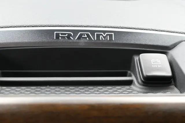 2022 Ram 1500 Laramie Crew Cab 4x4 57 Box