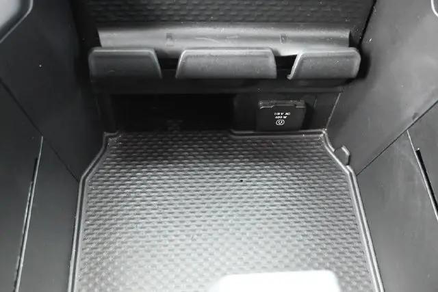 2022 Ram 1500 Laramie Crew Cab 4x4 57 Box