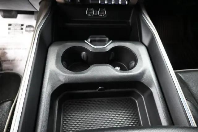 2022 Ram 1500 Laramie Crew Cab 4x4 57 Box