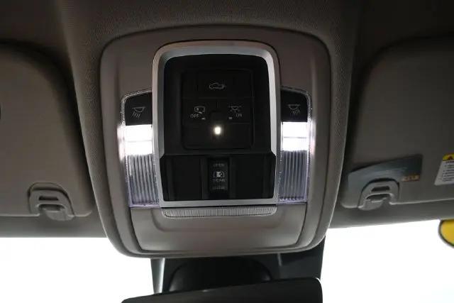 2022 Ram 1500 Laramie Crew Cab 4x4 57 Box