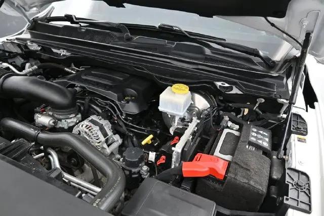 2022 Ram 1500 Laramie Crew Cab 4x4 57 Box