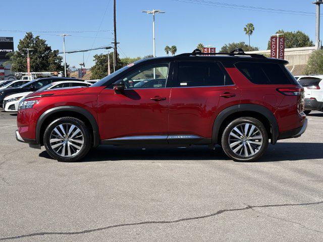 2022 Nissan Pathfinder Platinum 2WD