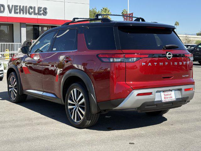 2022 Nissan Pathfinder Platinum 2WD