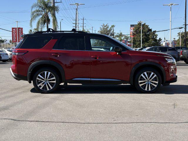 2022 Nissan Pathfinder Platinum 2WD