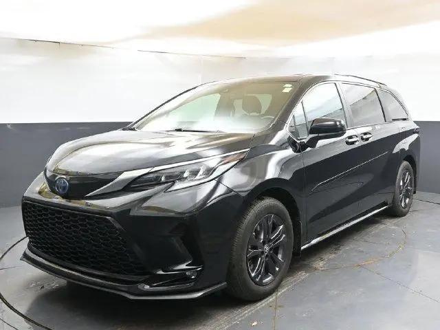 2024 Toyota Sienna XSE for sale in Kalamazoo, MI