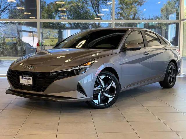 2023 Hyundai Elantra SEL for sale in East Dundee, IL