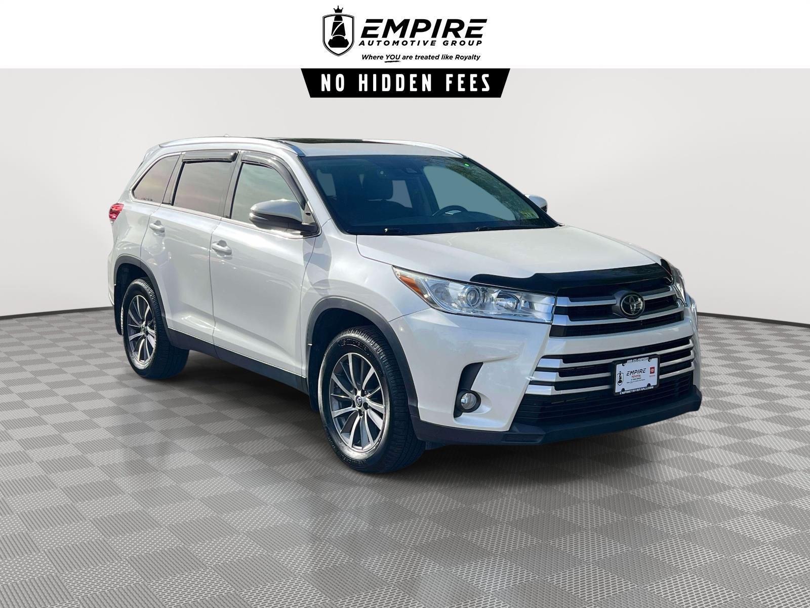 White (Blizzard Pearl) 2019 Toyota Highlander SUV / Crossover All-Wheel Drive Automatic