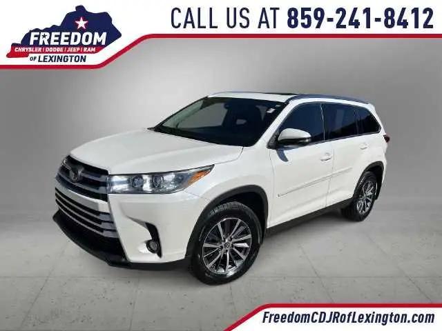 2019 Toyota Highlander XLE for sale in Lexington, KY