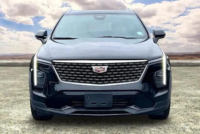 2024 Cadillac XT4 AWD Premium Luxury