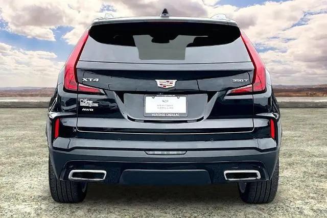 2024 Cadillac XT4 AWD Premium Luxury