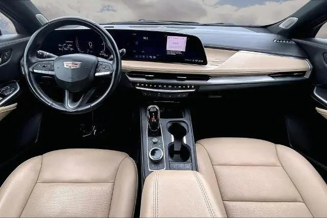 2024 Cadillac XT4 AWD Premium Luxury
