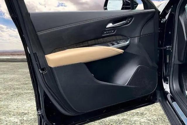 2024 Cadillac XT4 AWD Premium Luxury
