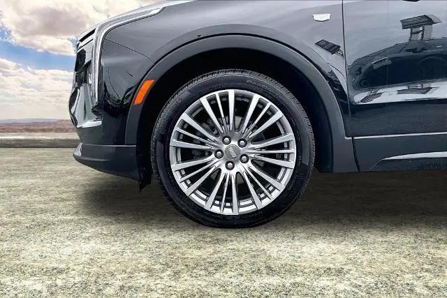 2024 Cadillac XT4 AWD Premium Luxury