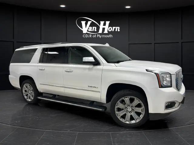2017 GMC Yukon XL Denali for sale in Plymouth, WI