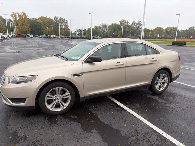 2017 Ford Taurus SE