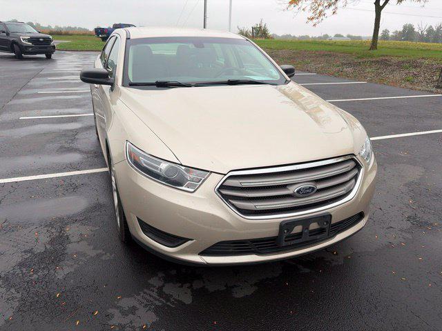 2017 Ford Taurus SE