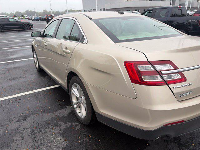2017 Ford Taurus SE