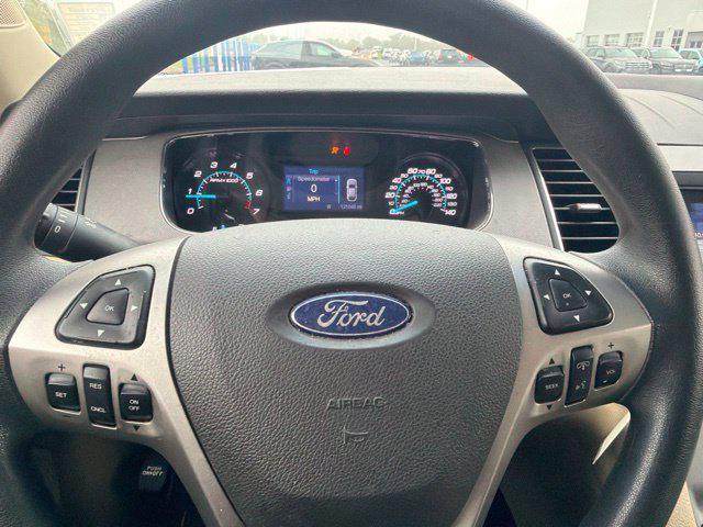 2017 Ford Taurus SE
