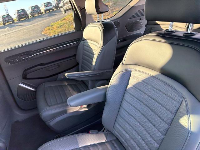 2024 Kia EV9 Land