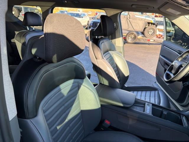 2024 Kia EV9 Land