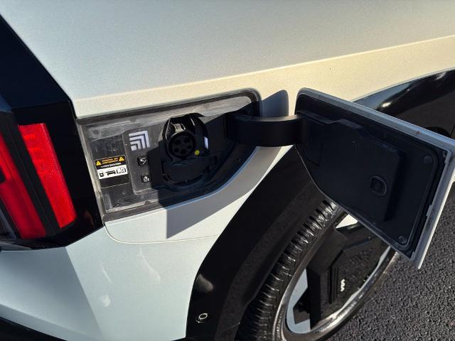 2024 Kia EV9 Land