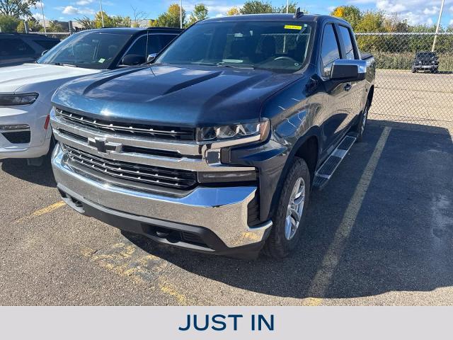 2022 Chevrolet Silverado 1500 4WD Crew Cab Short Bed LT for sale in Sterling Heights, MI