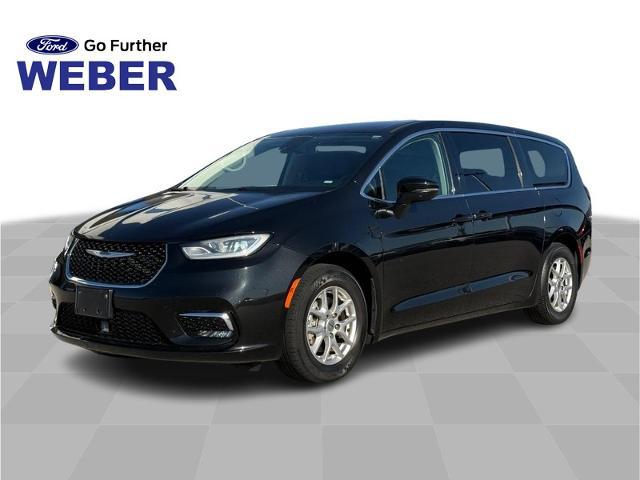 2023 Chrysler Pacifica Touring L for sale in Granite City, IL