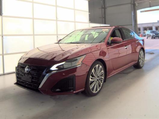 2023 Nissan Altima SL FWD