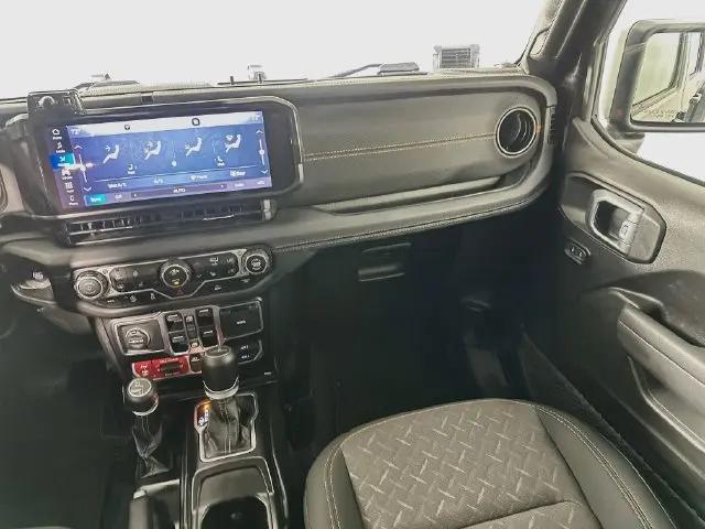 2024 Jeep Gladiator Sport