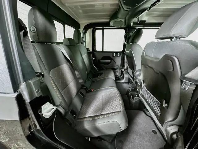 2024 Jeep Gladiator Sport