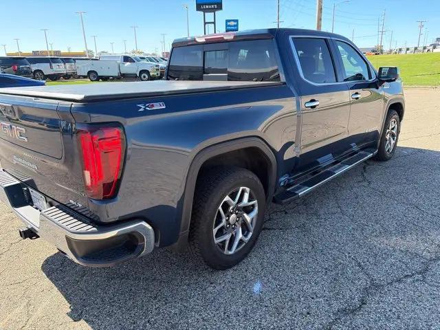 2023 GMC Sierra 1500 4WD Crew Cab Short Box SLT
