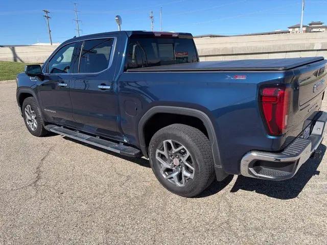 2023 GMC Sierra 1500 4WD Crew Cab Short Box SLT