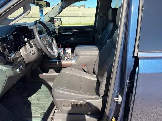 2023 GMC Sierra 1500 4WD Crew Cab Short Box SLT
