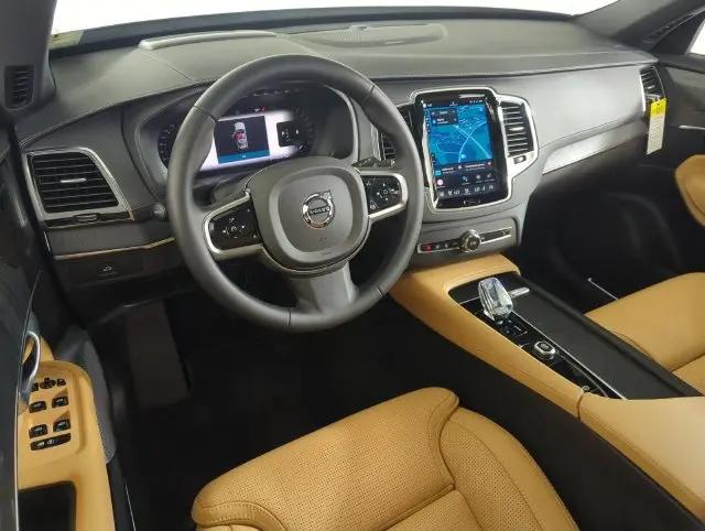 2024 Volvo XC90 B6 Ultimate Bright Theme 7-Seater